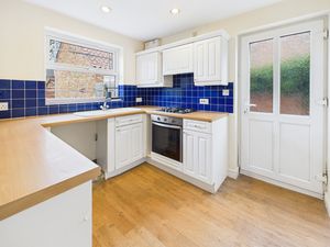 Kitchen- click for photo gallery